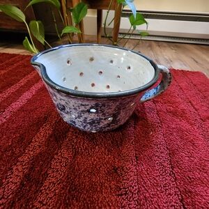 Blue Speckled Stoneware Fruit Colander